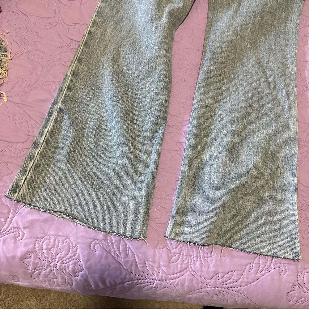 Pacsun Jade Low Rise Light Wash Bootcut Jeans with Star Pockets - Picture 11 of 14